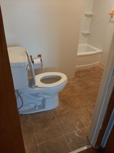 Bathroom - 517 Stafford Ave