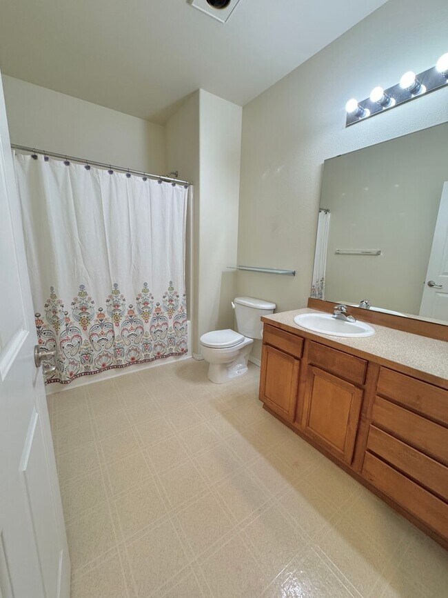 Building Photo - 2Bd/2Ba Bothell Condo