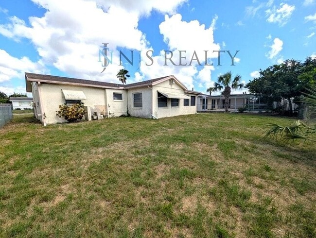 Building Photo - 1209 Maybury Dr