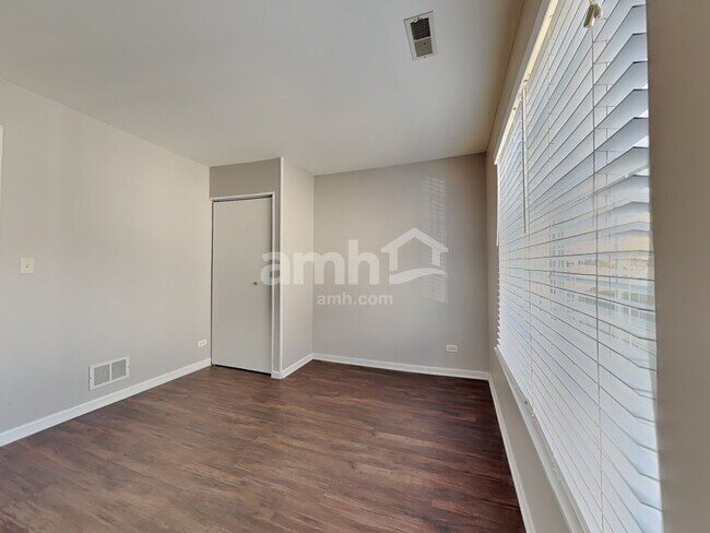 Building Photo - 2797 Sorrel Row