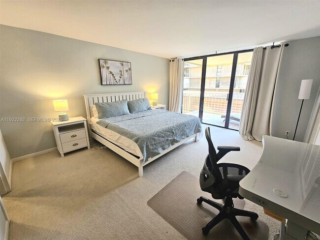 Building Photo - 3200 S Ocean Blvd