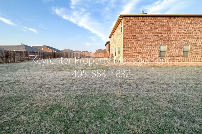 Building Photo - Stunning 5BD, 2 1/2 BTH Home Seconds away from John Kilpatrick Turnpike in YUKON!