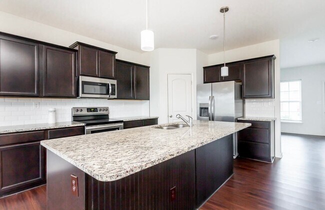 Building Photo - Caswell Springs - 4 bed, 3 full bath home