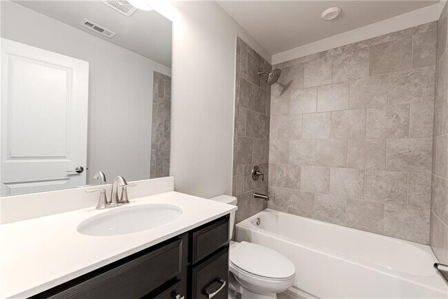 Building Photo - 5499 Terrace Bend Pl