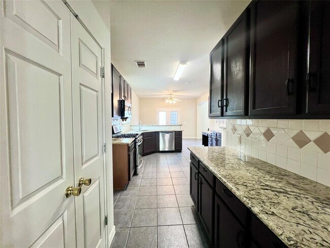 Building Photo - 16713 Marsala Springs Dr