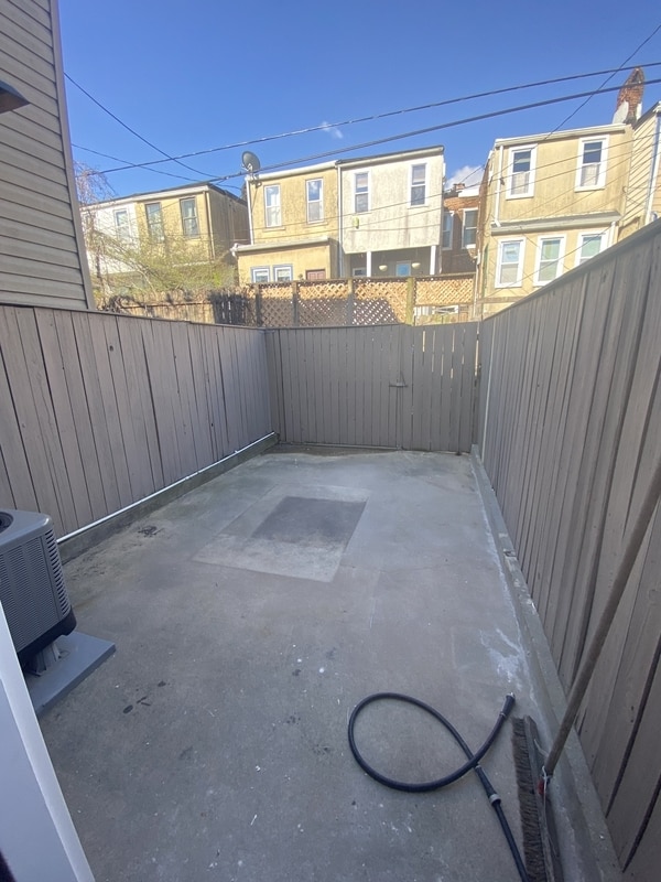 Building Photo - 20 N Madeira St