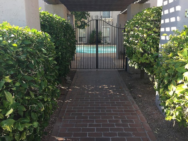 Building Photo - 4813 N 73rd St