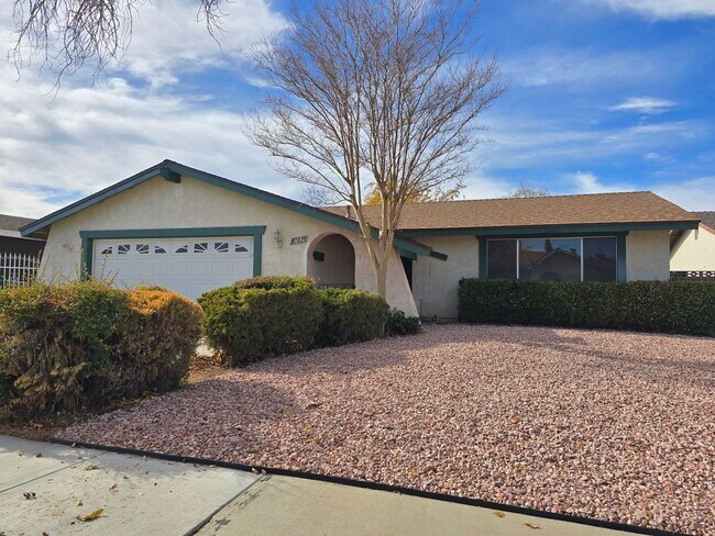 Primary Photo - Beautiful 4 Bedroom Home in Palmdale!