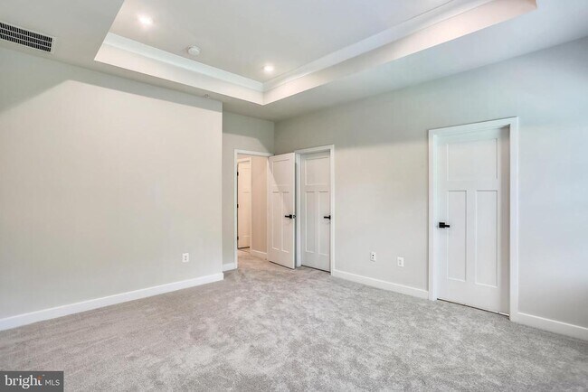 Building Photo - 19753 Grn Vlg Dr