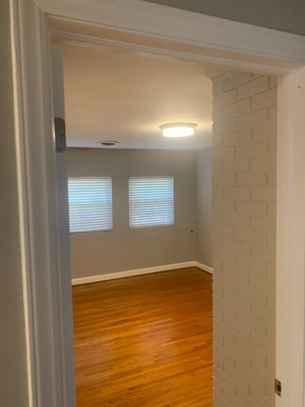 Building Photo - 7631 Glencannon Dr