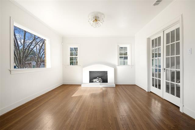 Building Photo - 5623 McCommas Blvd