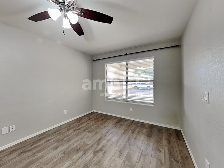 Building Photo - 9665 E Olla Ave