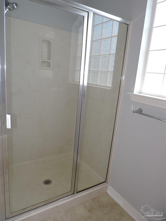 Building Photo - 4986 Vizcaya Dr