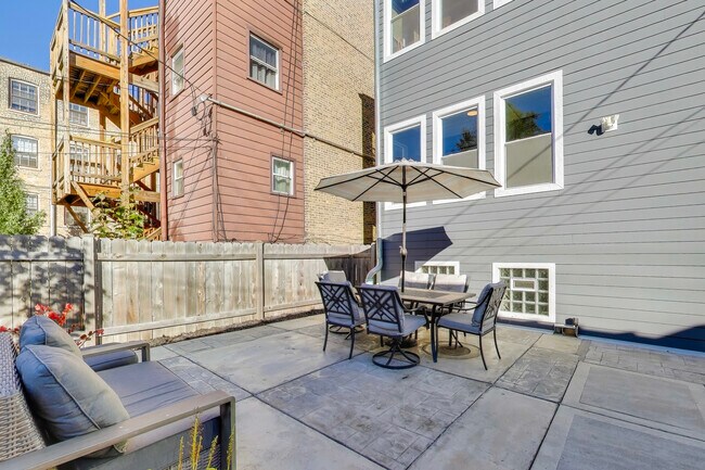 Building Photo - 6542 N Newgard Ave