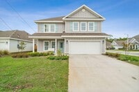 Building Photo - 627 Las Roblas Grande Dr