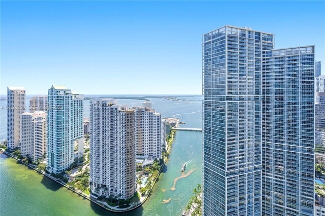 Building Photo - 300 Biscayne Blvd Way
