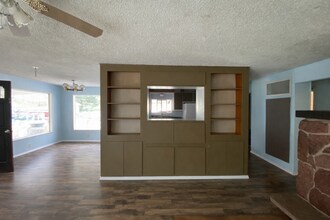 Building Photo - Creekside 1-Bedroom Home in Allyn with Bonus Room and Fireplace