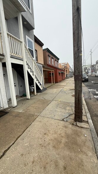 Building Photo - 1218 Drexel Ave