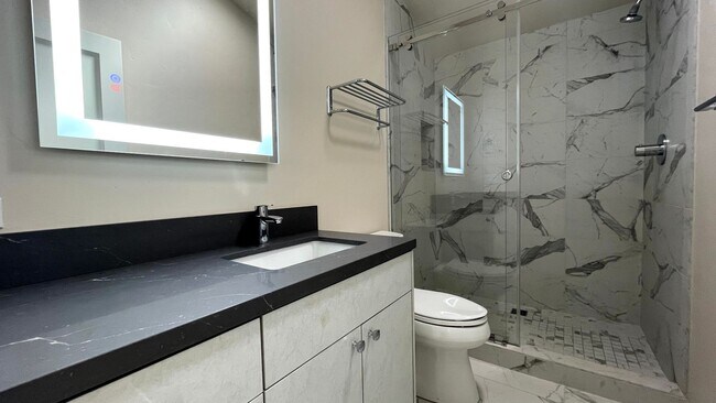 Building Photo - 2BD/2BA Sunnyvale Modern Home Near Apple Campus