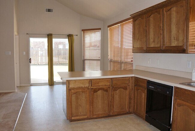 Building Photo - 2756 Red Wolf Dr