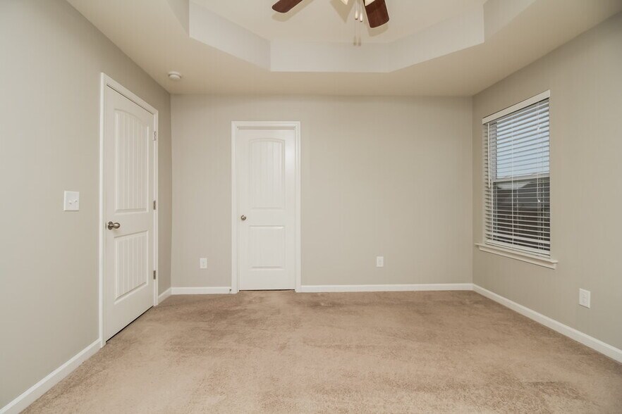 Building Photo - 7029 Nickalus Way