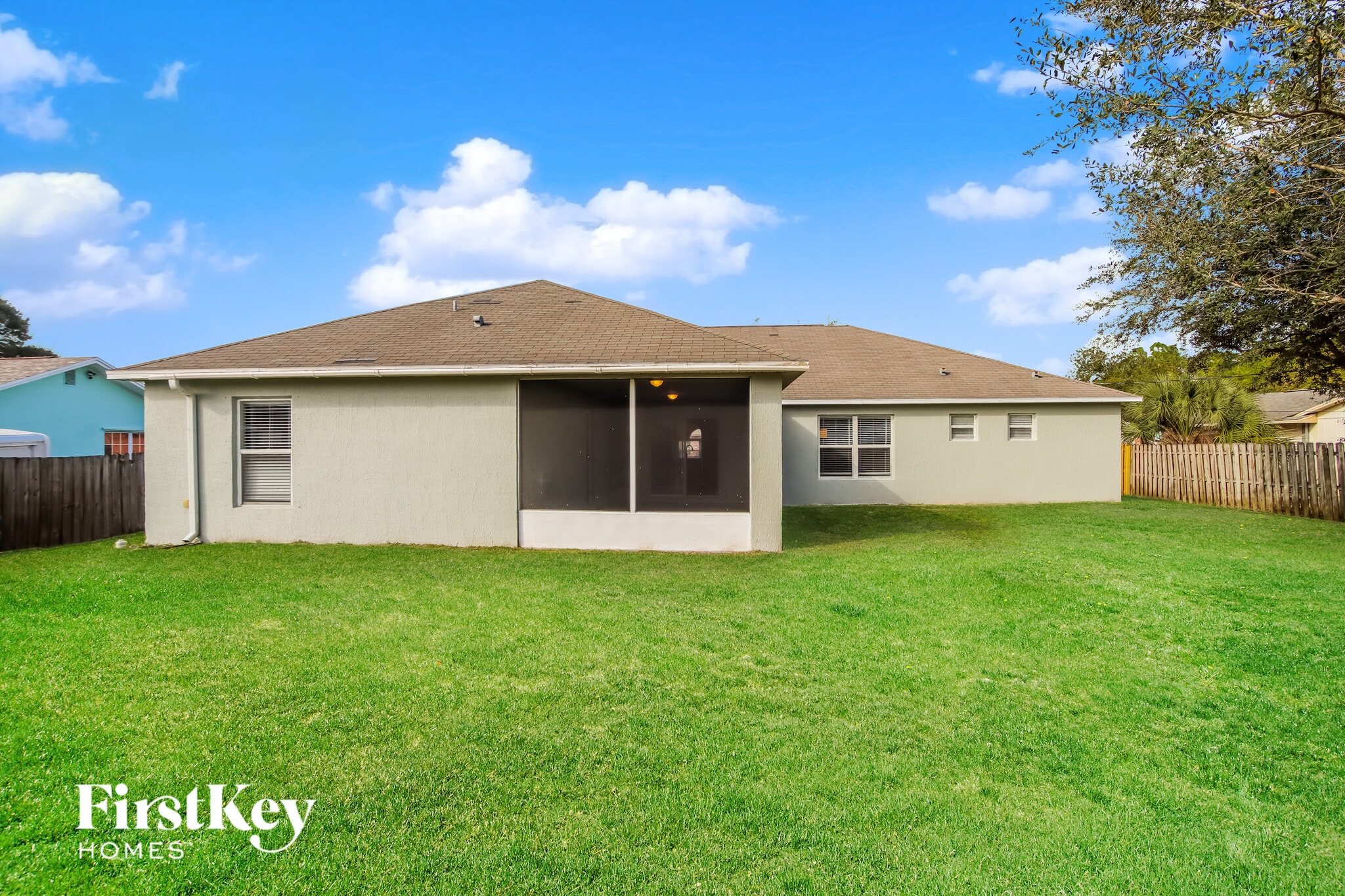 Building Photo - 1338 Pakenham St NW