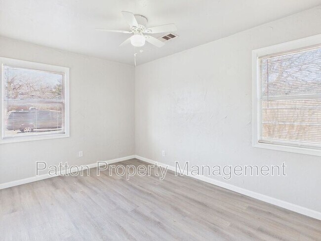 Building Photo - 3004 Westhaven Dr