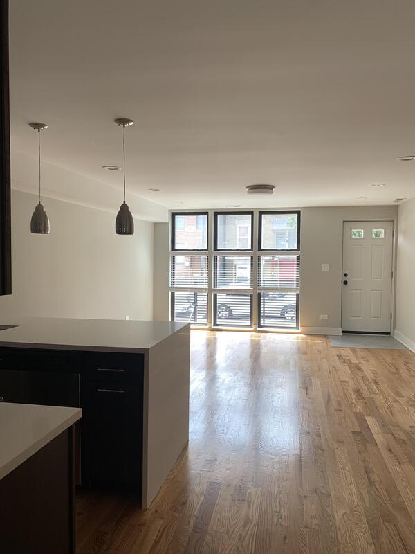 Building Photo - 2336 W 19th St