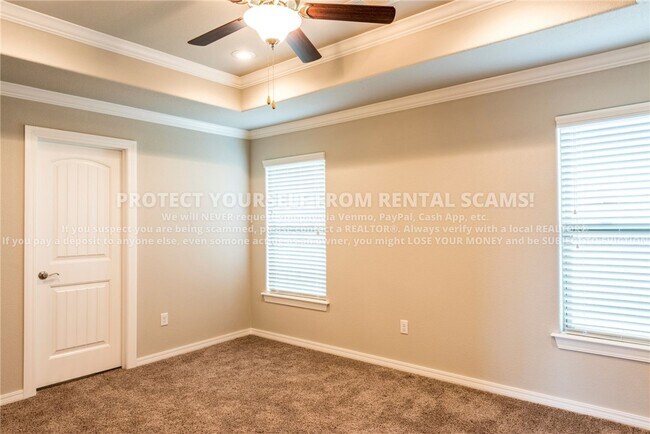 Building Photo - 4765 W Wales Dr