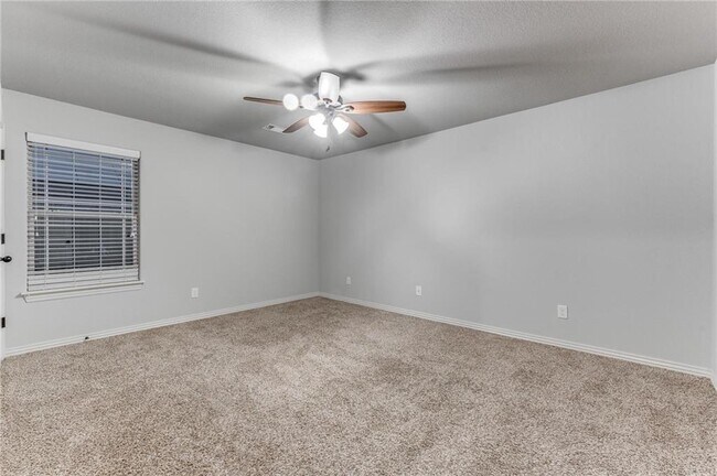 Building Photo - 1904 SW 18th St