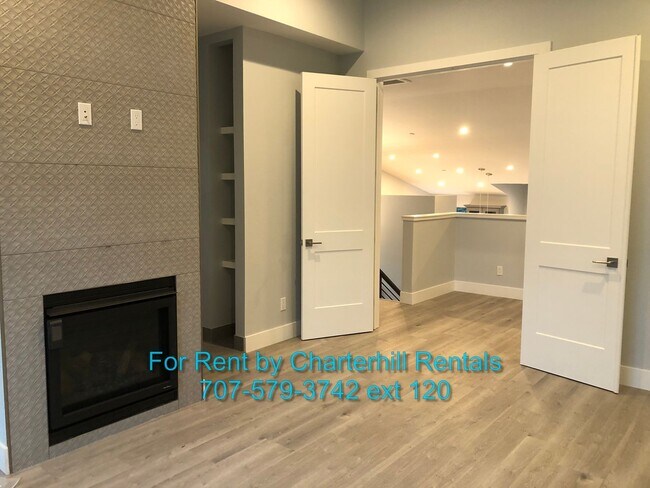 Building Photo - Beautiful, brand new, Fountaingrove home in convenient location near Keysight, Medtronic, Fountai...