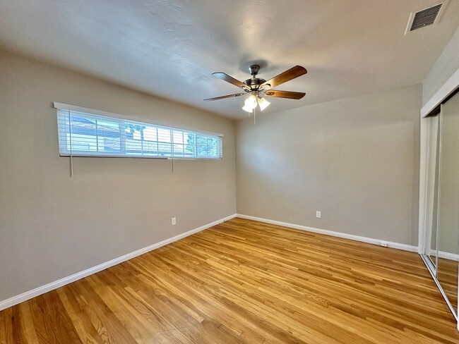 Building Photo - Adorable 3 bedroom in La Mesa!