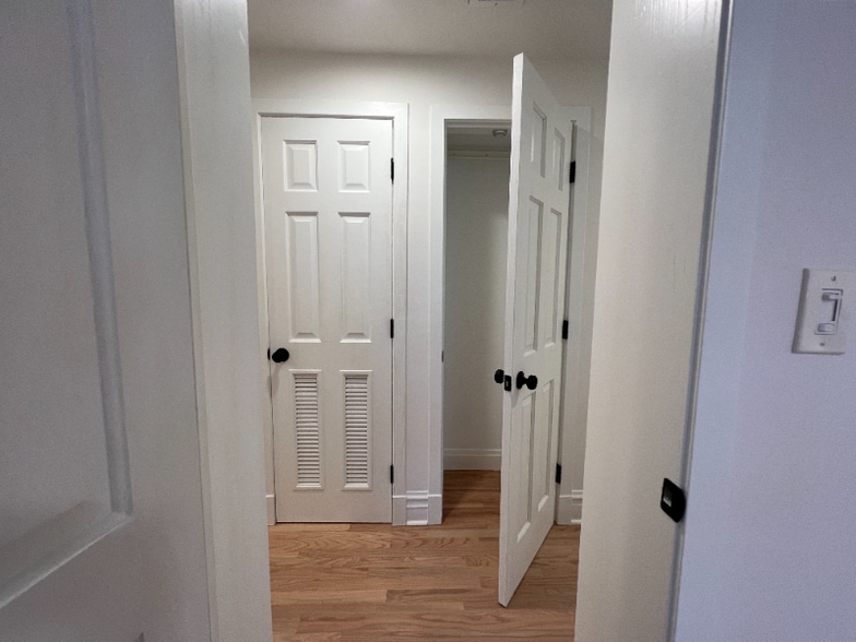 Building Photo - 2556 N Kedzie Blvd