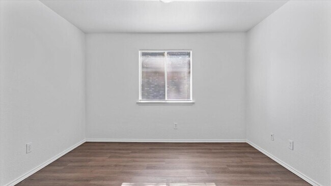 Building Photo - 111 N Misty Dawn Dr