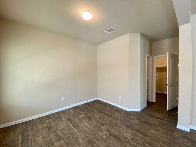 Building Photo - 3012 Tilmon Ln.