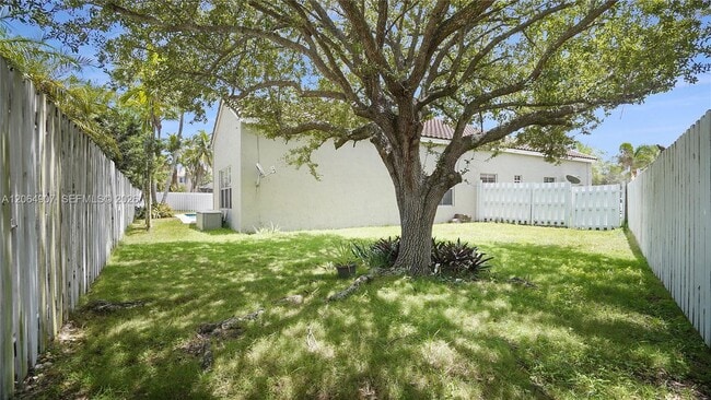 Building Photo - 1064 Cedar Falls Dr