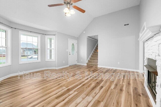 Building Photo - 1626 Autumn Dr