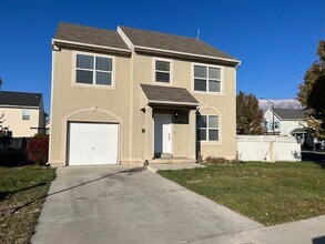 Building Photo - Beautiful Single-Family Home for Rent in Springville!