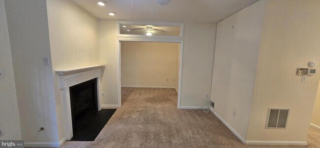 Building Photo - 10555 James Wren Way