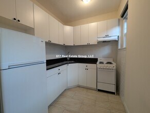 Building Photo - 2018 Commonwealth Ave