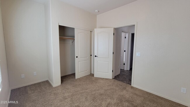 Building Photo - 1437 Paso Robles Ave