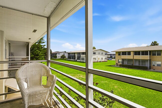 Building Photo - 142 Norwich F