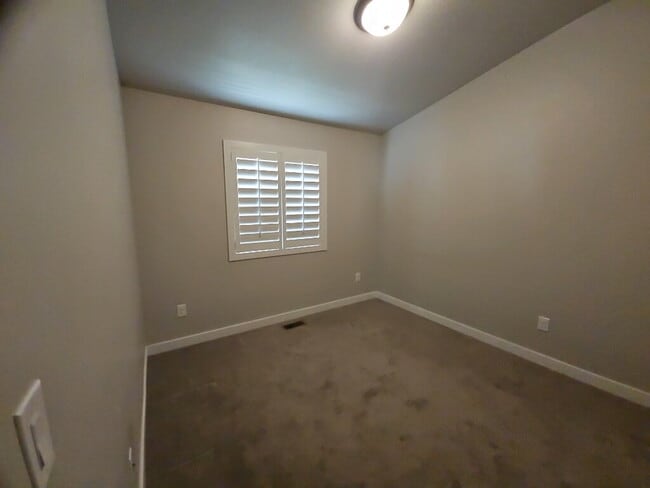 Building Photo - Charming East Provo Home with Scenic Views...
