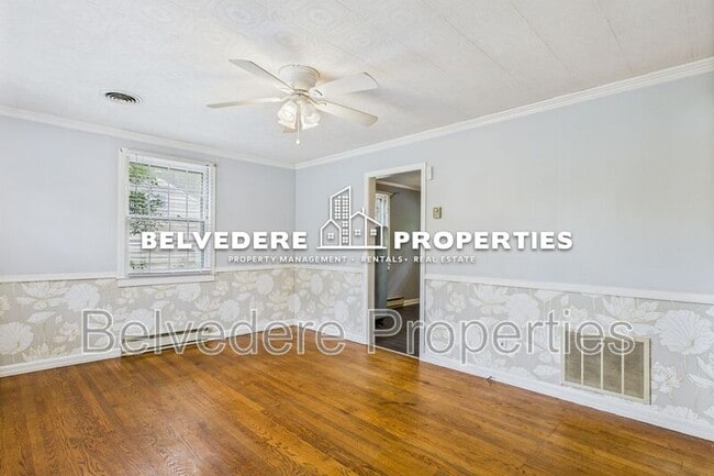 Building Photo - 1003 Cleburne St