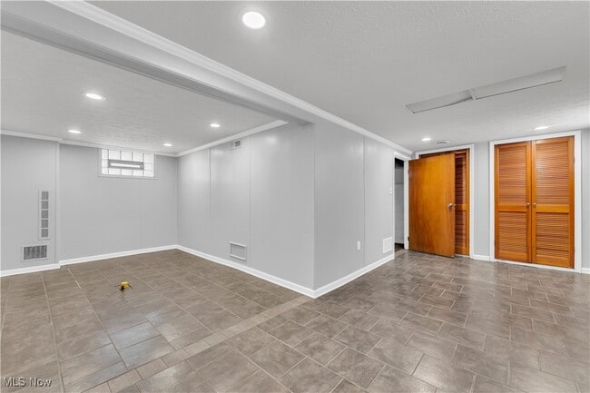 Building Photo - 11217 Florian Ave