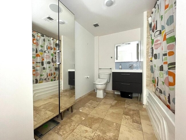 Building Photo - 159 2nd St