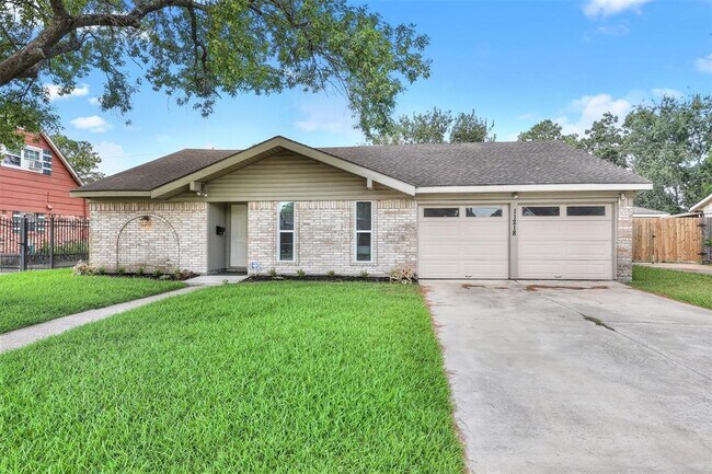 Building Photo - 11218 Sageview Dr