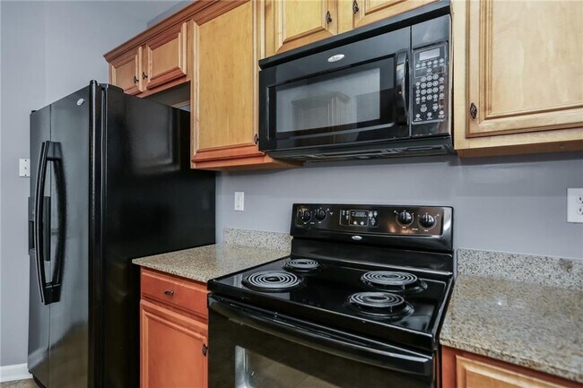 Building Photo - 2860 Ridgeview Dr