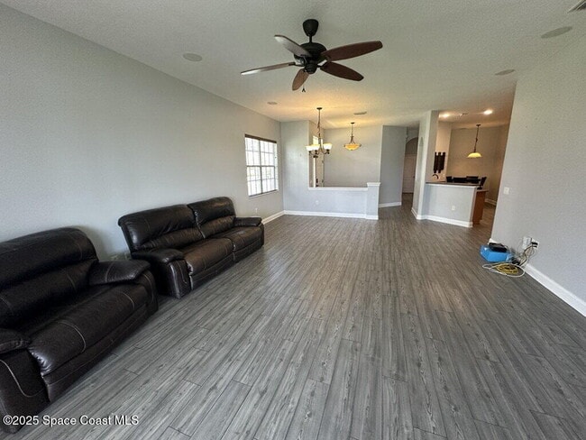 Building Photo - 1317 Ballinton Dr