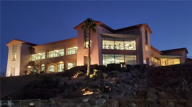 Building Photo - 2106 Dipinto Ave